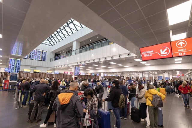 ✈️ Sciopero easyJet in Spagna (25–27 giugno 2025): quando hai diritto a rimborso e risarcimento